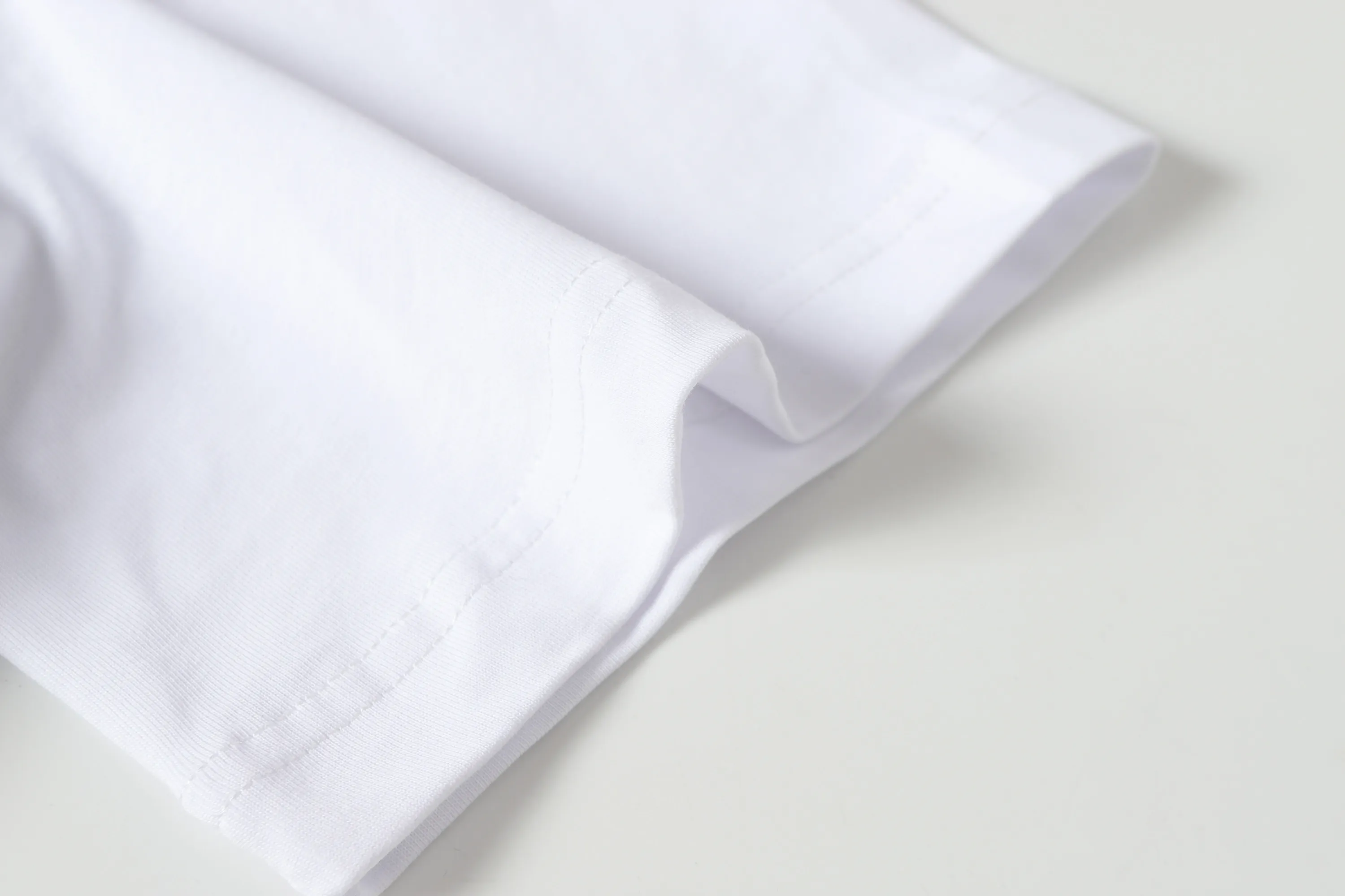 771#White I P54 In Stock Hellstar 、 T （fabric):32 240 Sizes（size）：S-M- L- X L （colour）：White 👉 👉 👉